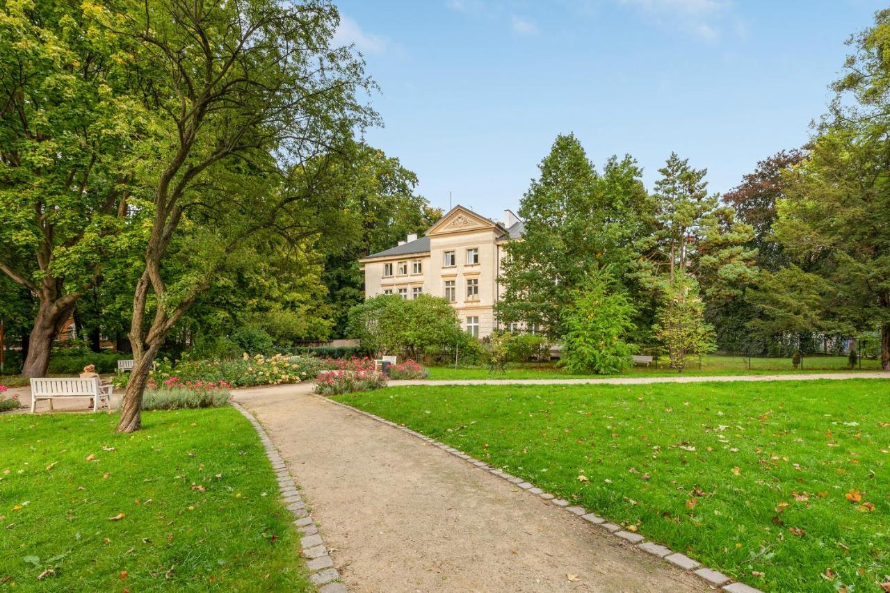Grand - Herbsta Apartment *